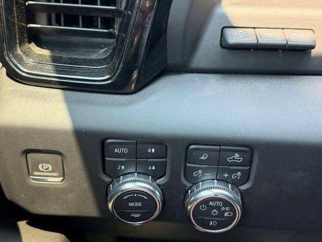 2022 GMC Sierra 1500 Crew Cab Standard Box 4-Wheel Drive AT4