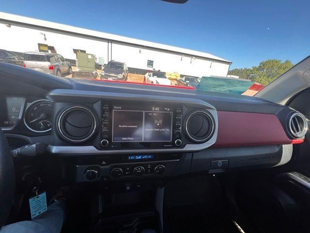 2021 Toyota Tacoma 4WD 4WD SR5 Double Cab 6' Bed V6 AT (Natl)
