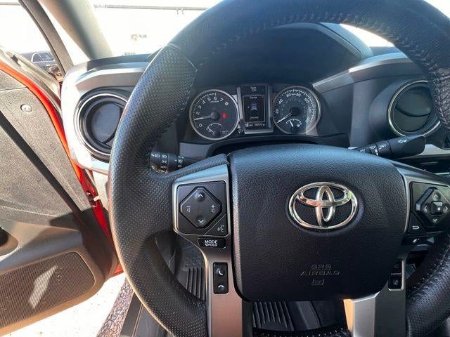 2021 Toyota Tacoma 4WD 4WD SR5 Double Cab 6' Bed V6 AT (Natl)