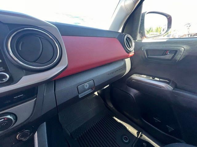 2021 Toyota Tacoma 4WD 4WD SR5 Double Cab 6' Bed V6 AT (Natl)