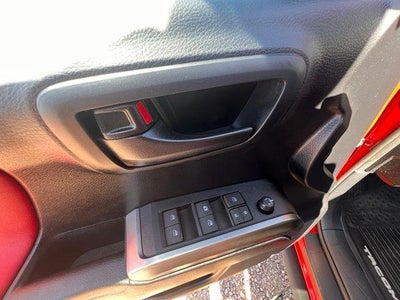 2021 Toyota Tacoma 4WD 4WD SR5 Double Cab 6' Bed V6 AT (Natl)