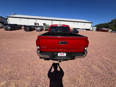 2021 Toyota Tacoma 4WD 4WD SR5 Double Cab 6' Bed V6 AT (Natl)