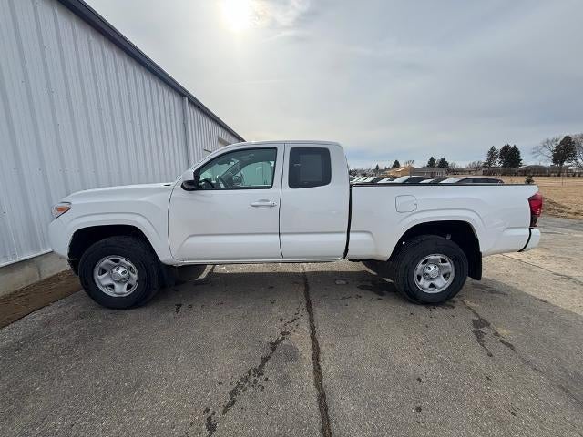 2022 Toyota Tacoma 2WD 2WD SR Access Cab 6' Bed I4 AT (GS)