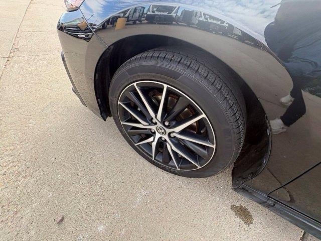 2022 Toyota Camry Hybrid SE CVT (Natl)