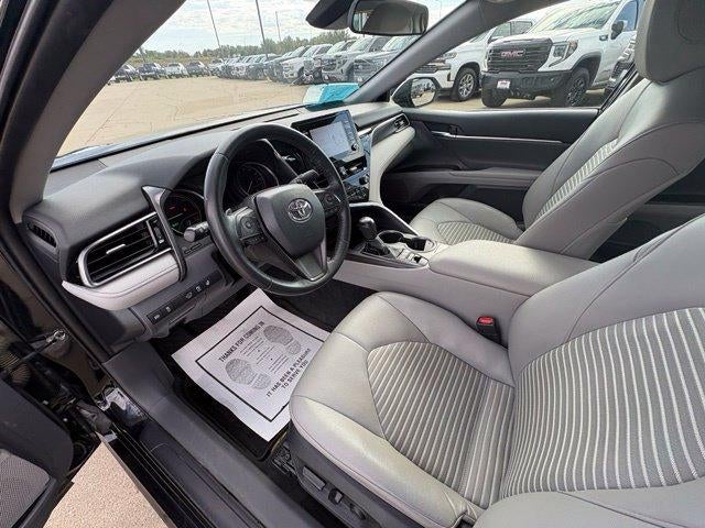 2022 Toyota Camry Hybrid SE CVT (Natl)