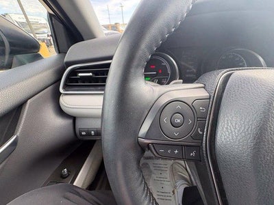 2022 Toyota Camry Hybrid SE CVT (Natl)