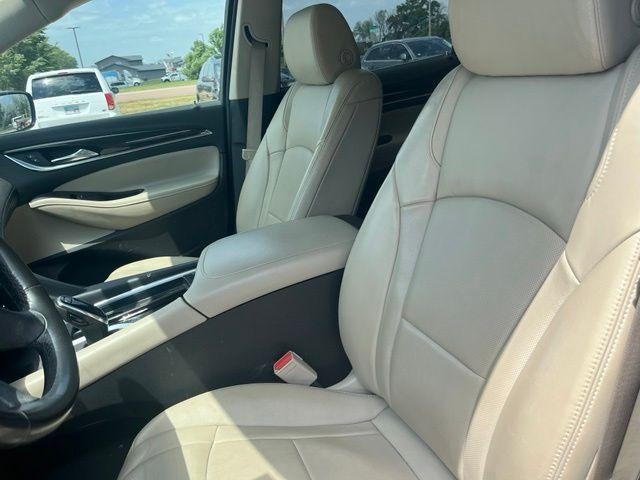 2019 Buick Enclave Essence AWD