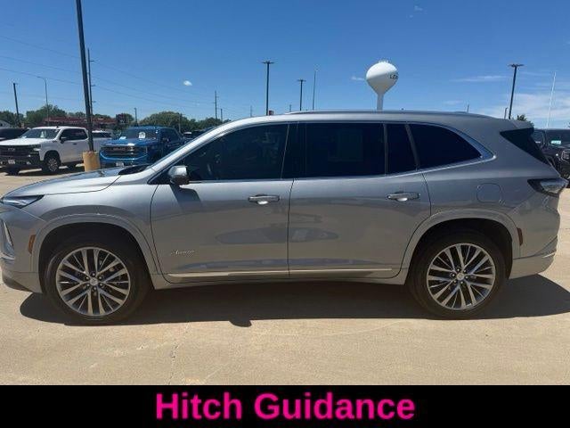 2025 Buick Enclave 4dr Avenir