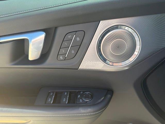 2025 Buick Enclave 4dr Avenir