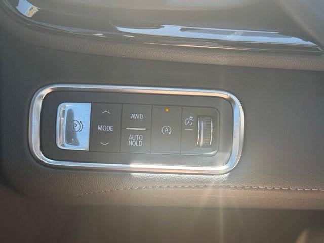 2025 Buick Enclave 4dr Avenir