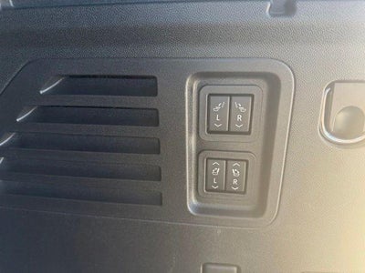 2025 Buick Enclave 4dr Avenir