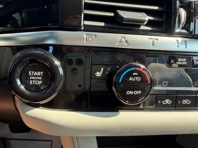 2026 Nissan Pathfinder SL 4WD