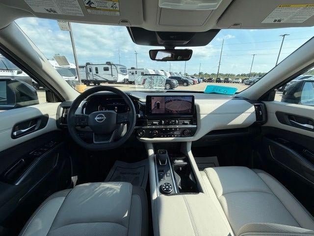2026 Nissan Pathfinder SL 4WD