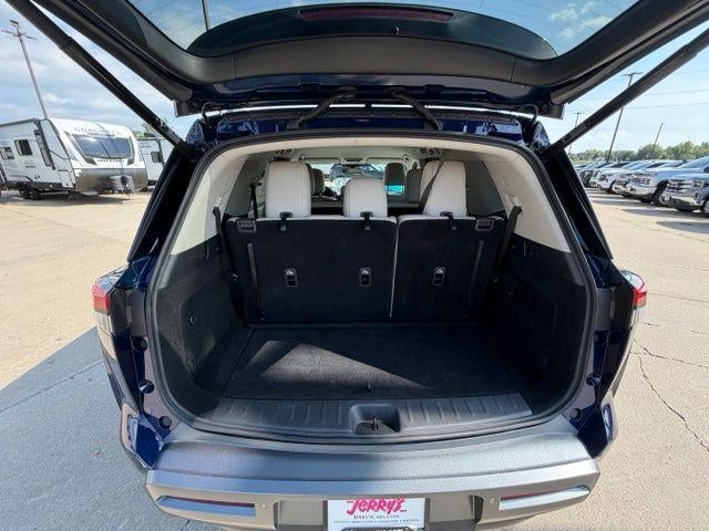 2026 Nissan Pathfinder SL 4WD