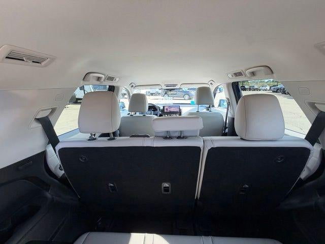 2026 Nissan Pathfinder SL 4WD