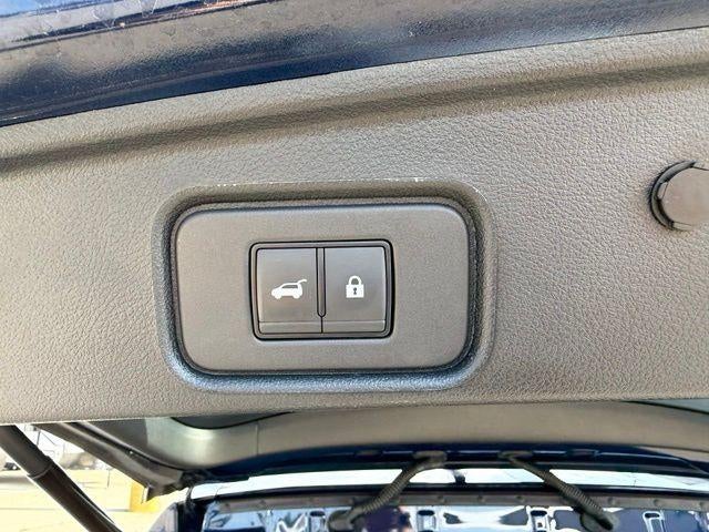 2026 Nissan Pathfinder SL 4WD