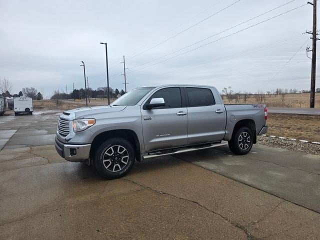 2017 Toyota Tundra 4WD 4WD Limited CrewMax 5.5' Bed 5.7L FFV (SE)