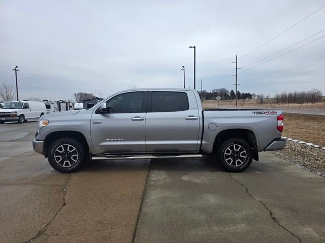 2017 Toyota Tundra 4WD 4WD Limited CrewMax 5.5' Bed 5.7L FFV (SE)