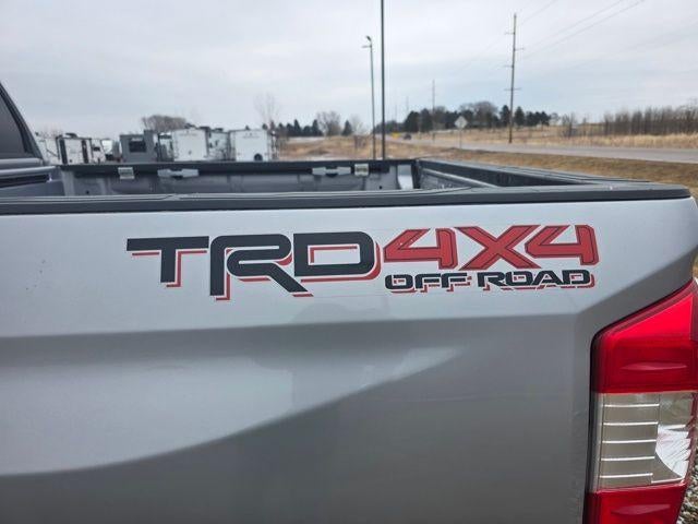 2017 Toyota Tundra 4WD 4WD Limited CrewMax 5.5' Bed 5.7L FFV (SE)