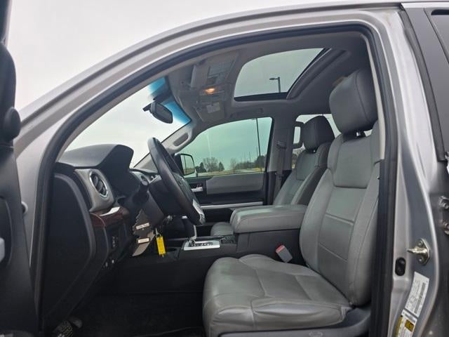 2017 Toyota Tundra 4WD 4WD Limited CrewMax 5.5' Bed 5.7L FFV (SE)