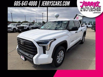 2023 Toyota Tundra 4WD 4WD SR5 CrewMax 5.5' Bed (SE)