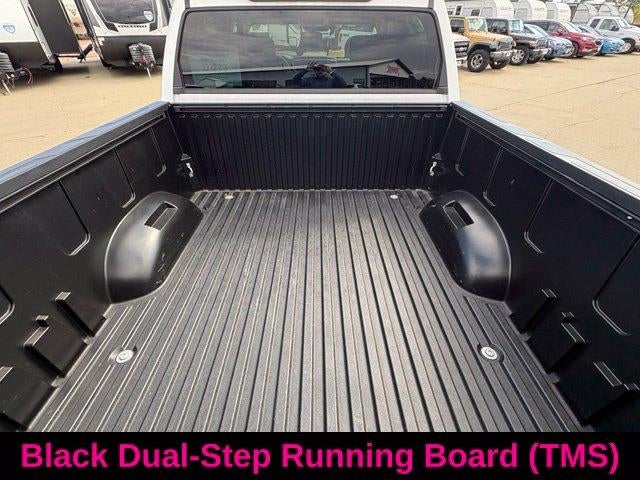 2023 Toyota Tundra 4WD 4WD SR5 CrewMax 5.5' Bed (SE)