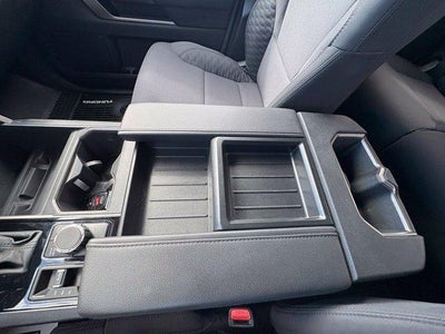 2023 Toyota Tundra 4WD 4WD SR5 CrewMax 5.5' Bed (SE)