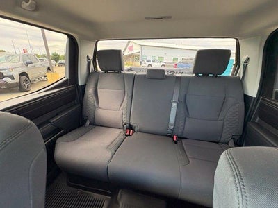 2023 Toyota Tundra 4WD 4WD SR5 CrewMax 5.5' Bed (SE)