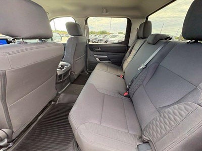 2023 Toyota Tundra 4WD 4WD SR5 CrewMax 5.5' Bed (SE)