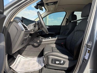 2025 BMW X7 xDrive40i Sports Activity Vehicle