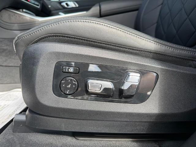 2025 BMW X7 xDrive40i Sports Activity Vehicle