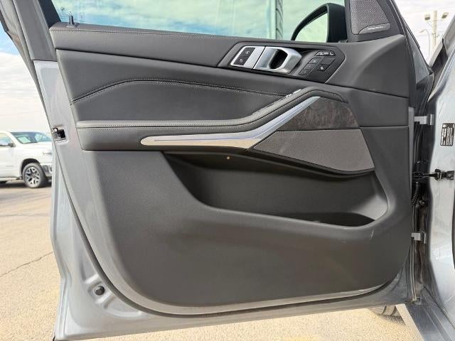 2025 BMW X7 xDrive40i Sports Activity Vehicle