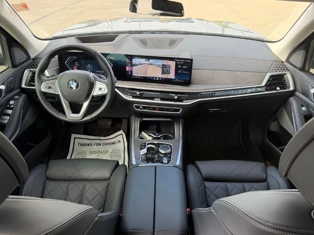 2025 BMW X7 xDrive40i Sports Activity Vehicle