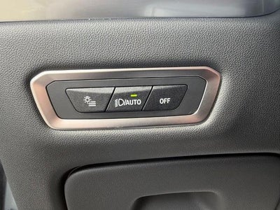 2025 BMW X7 xDrive40i Sports Activity Vehicle