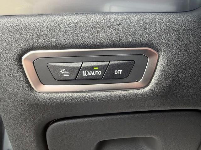 2025 BMW X7 xDrive40i Sports Activity Vehicle