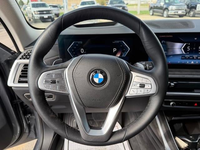 2025 BMW X7 xDrive40i Sports Activity Vehicle