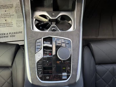 2025 BMW X7 xDrive40i Sports Activity Vehicle
