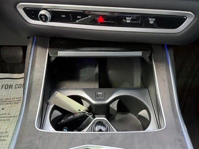 2025 BMW X7 xDrive40i Sports Activity Vehicle