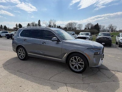 2025 BMW X7 xDrive40i Sports Activity Vehicle