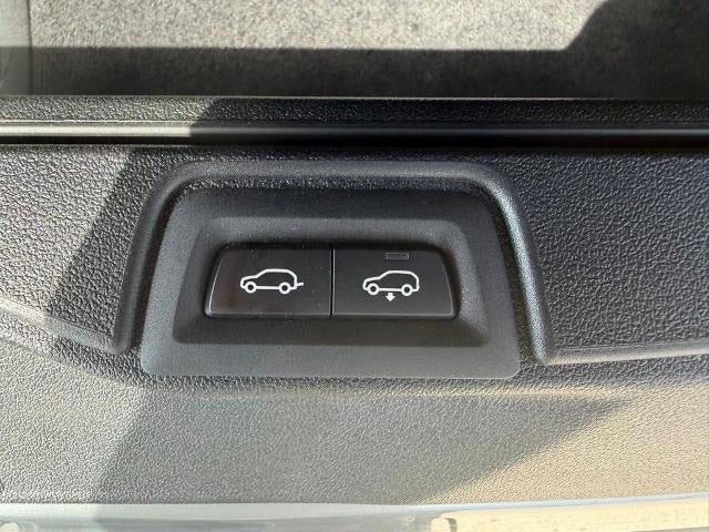 2025 BMW X7 xDrive40i Sports Activity Vehicle