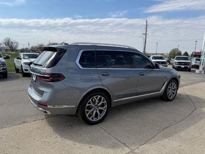 2025 BMW X7 xDrive40i Sports Activity Vehicle