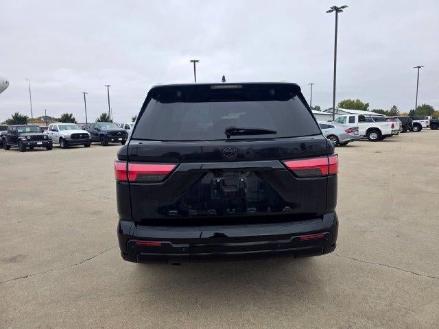2024 Toyota Sequoia Platinum 4WD (Natl)