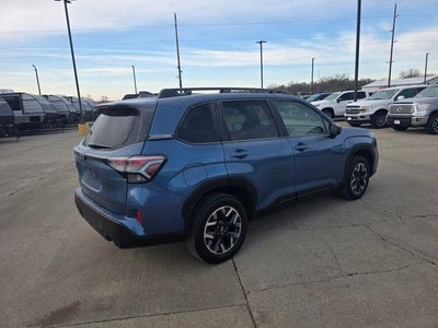 2025 Subaru Forester Premium AWD