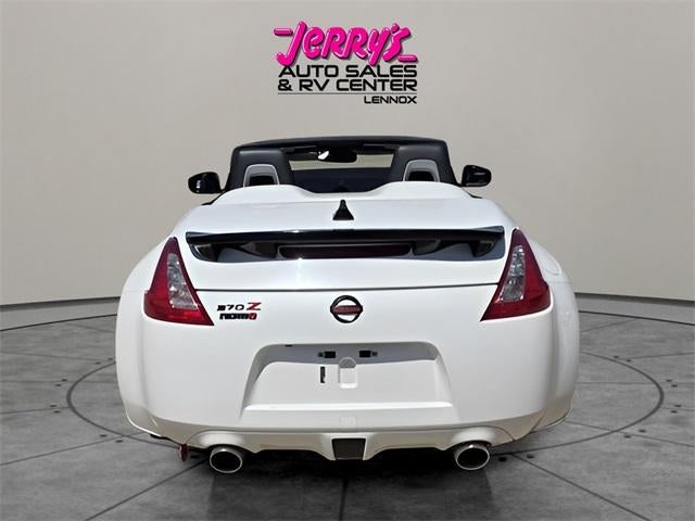 2016 Nissan 370Z 2dr Roadster Auto Touring