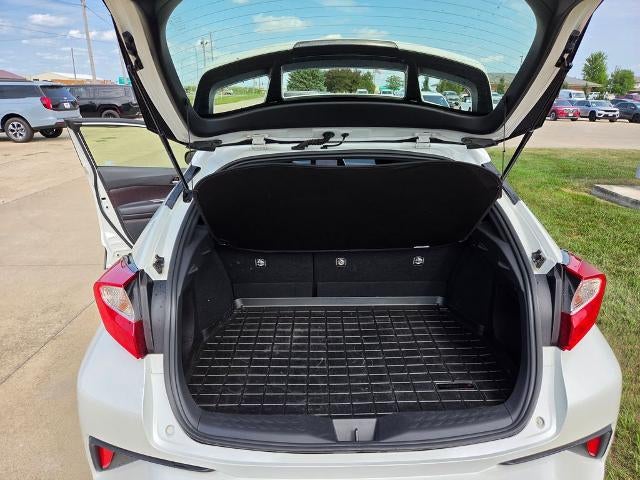 2019 Toyota C-HR Limited FWD (Natl)