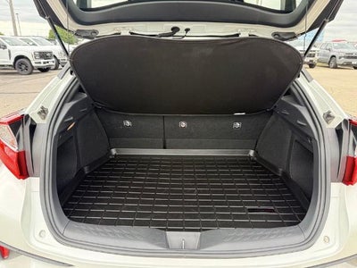 2019 Toyota C-HR Limited FWD (Natl)