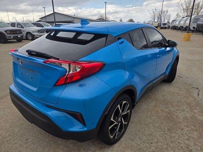 2019 Toyota C-HR XLE FWD (Natl)