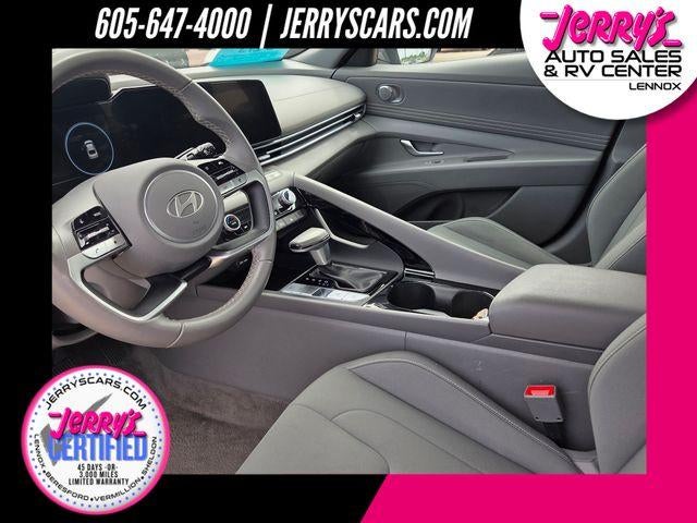 2025 Hyundai ELANTRA SEL Convenience IVT