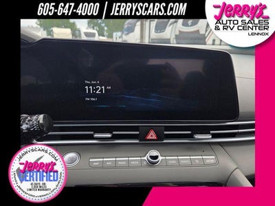 2025 Hyundai ELANTRA SEL Convenience IVT