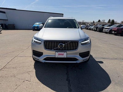 2021 Volvo XC90 T5 AWD Momentum 7P